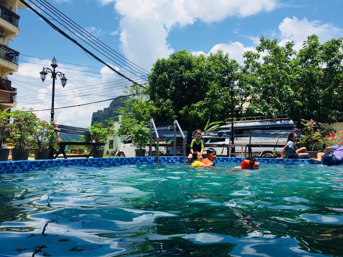 Vang Vieng Homestay Buitenkant foto